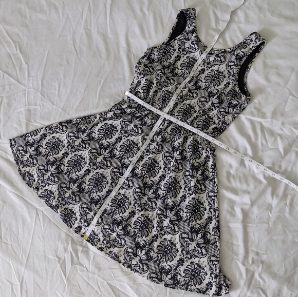 Whisper Black and White Dress - Picture 3 of 6